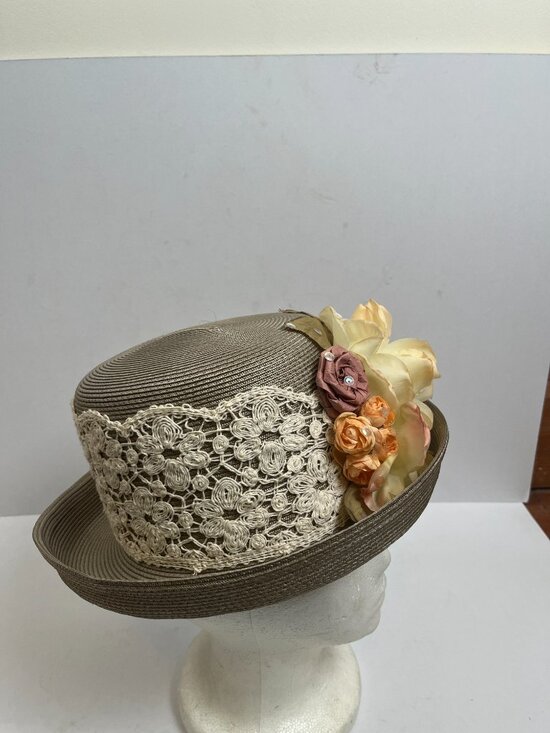 Vintage Cream Straw Whittall & Shon Floral Hat